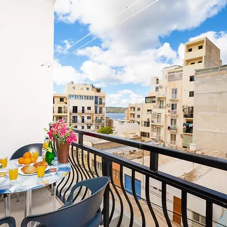 Seashells 2 Bedroom Apartments With Terrace, Just Off The Bugibba Promenade - By Getwaysmalta St. Paul's Bay Exterior photo