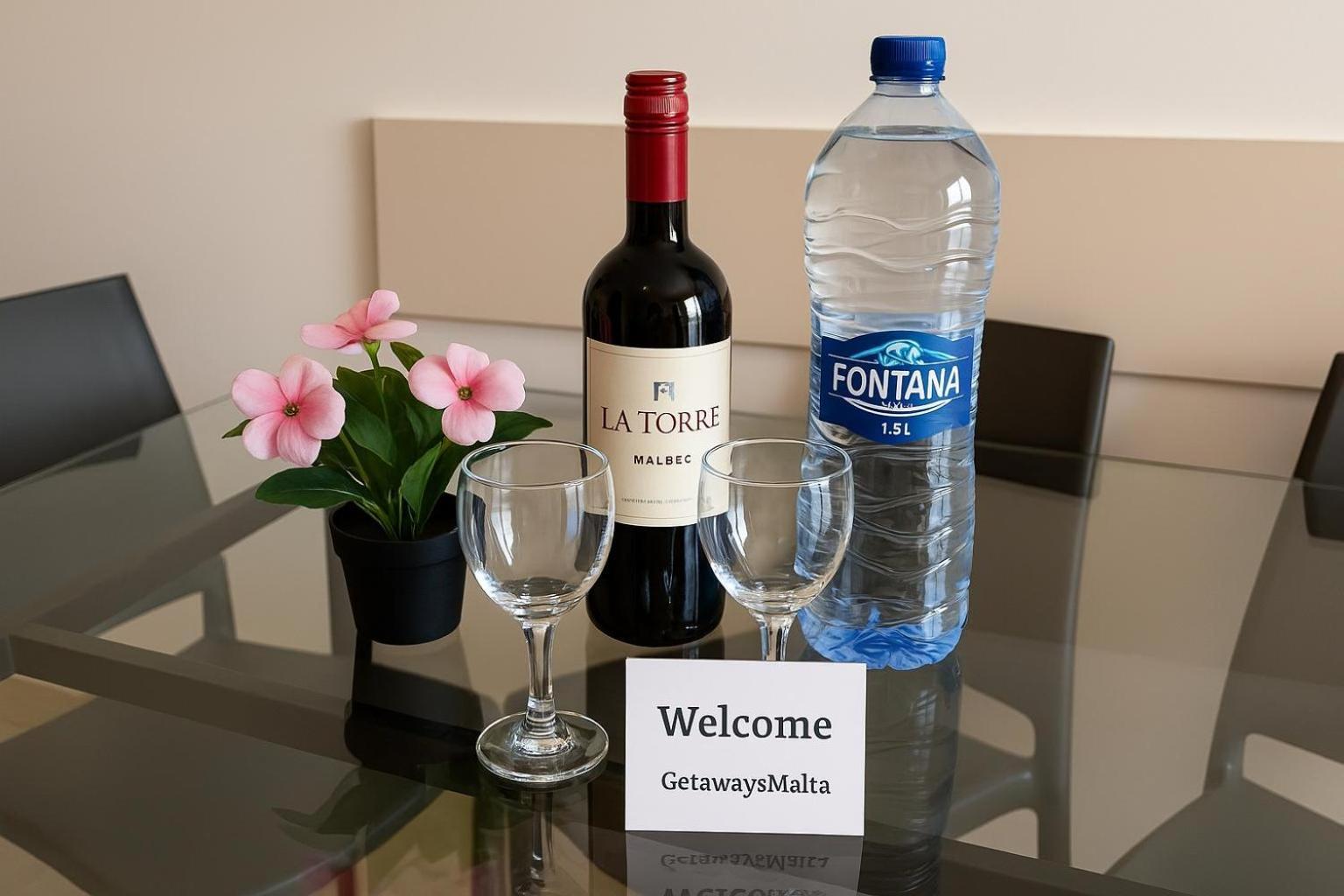 Seashells 2 Bedroom With Terrace, Just Off The Bugibba Promenade - By Getwaysmalta Apartament *